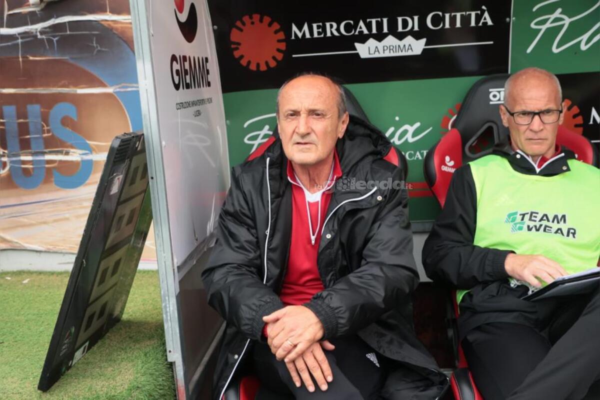Foggia, Rossi: "Cuore caldo e testa fredda" - Immagine in evidenza: uno scatto di Foggia-Potenza (Playoff Serie C 22/23) - crediti: foto di Luigia Spinelli (RIPRODUZIONE RISERVATA)