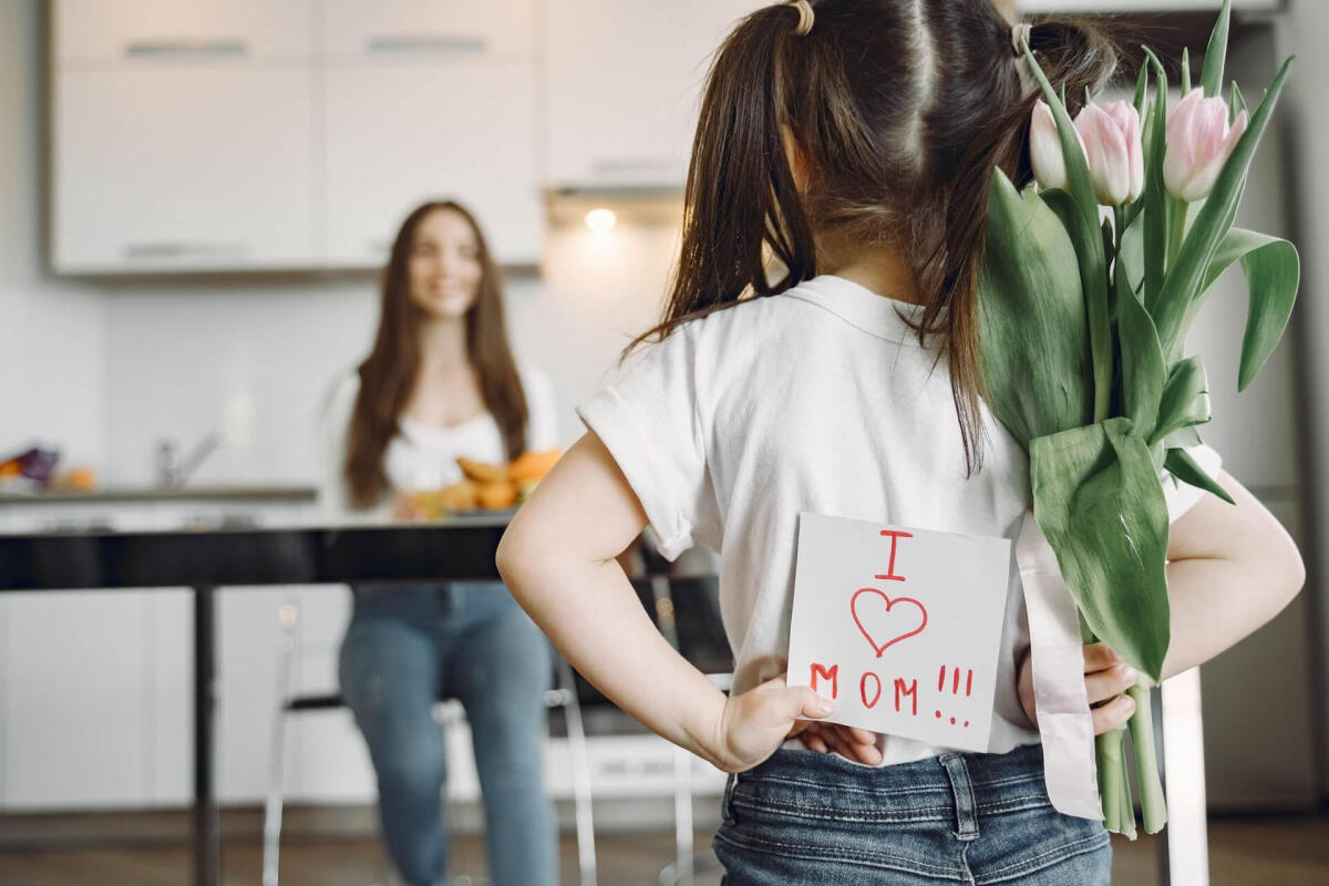 Auguri alle mamme, a mia madre, alle donne che conosco... - Foto: sceltaeco.it