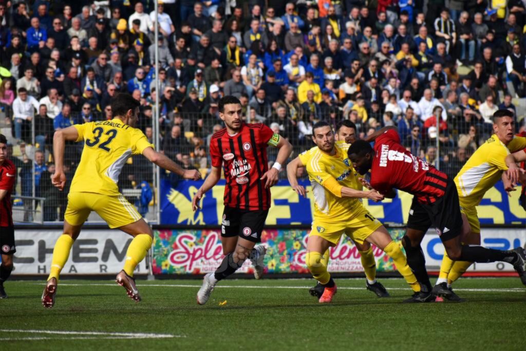 Immagine in evidenza: uno scatto di Audace Cerignola-Foggia (Serie C - girone C 22/23) - crediti: foto di Luigia Spinelli (RIPRODUZIONE RISERVATA)