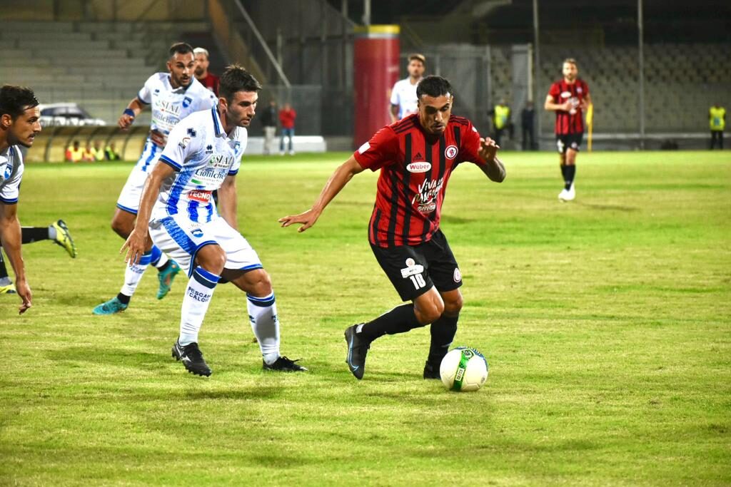 Immagine in evidenza: uno scatto di Foggia-Pescara 0-4 (Serie C - girone C 2022/2023) - crediti: foto di Luigia Spinelli