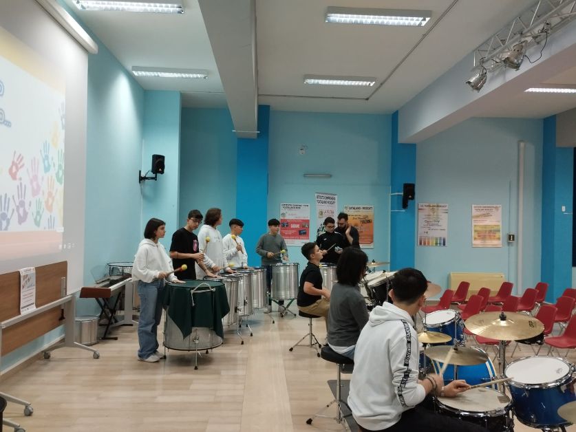 A Foggia nasce l’orchestra scolastica di percussioni, è il "ritmo della legalità"