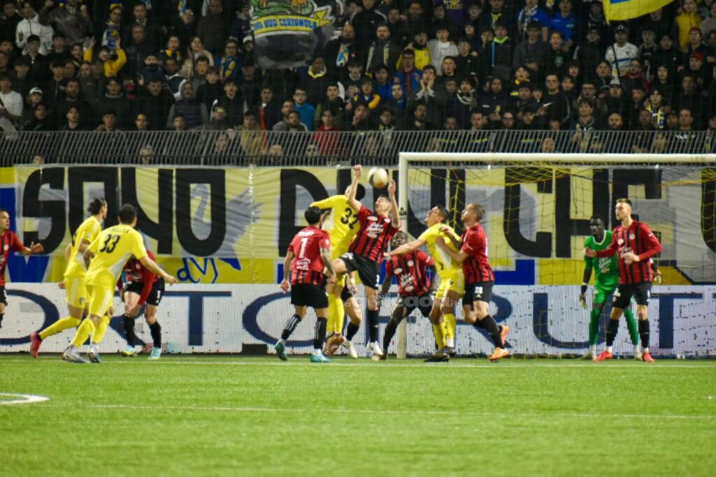 Immagine in evidenza: uno scatto di Audace Cerignola-Foggia (playoff Serie C 22/23) - crediti: foto di Luigia Spinelli (RIPRODUZIONE VIETATA)