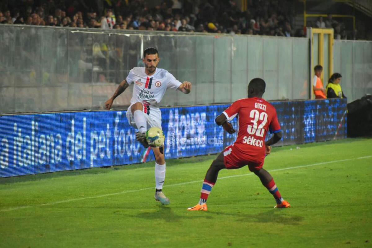Playoff Pescara-Foggia, i precedenti all'Adriatico - Immagine in evidenza: uno scatto di Foggia-Pescara (playoff Serie C 2022/23) - crediti: foto di Luigia Spinelli (RIPRODUZIONE VIETATA)