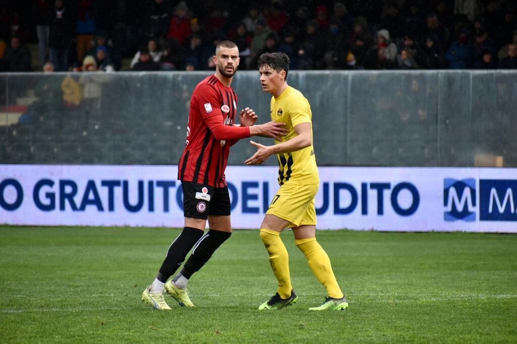 Immagine in evidenza: uno scatto di Foggia-Viterbese (Serie C - girone C 22/23) - crediti: foto di Luigia Spinelli (RIPRODUZIONE RISERVATA)