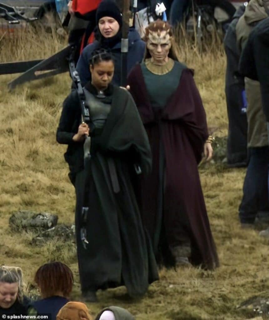 Alcuni personaggi dal set