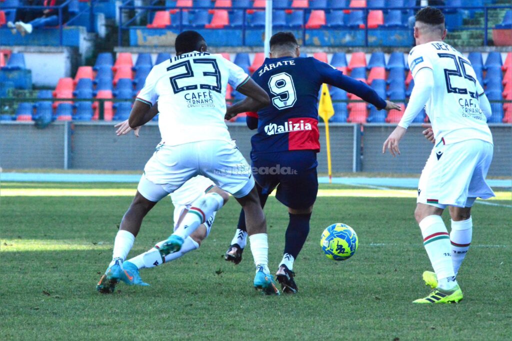 Uno scatto di Cosenza-Parma della stagione 2022-2023 di Serie B. Fotografia di Pasquale Golia per lagoleada.it - RIPRODUZIONE RISERVATA. Immagine rappresentativa