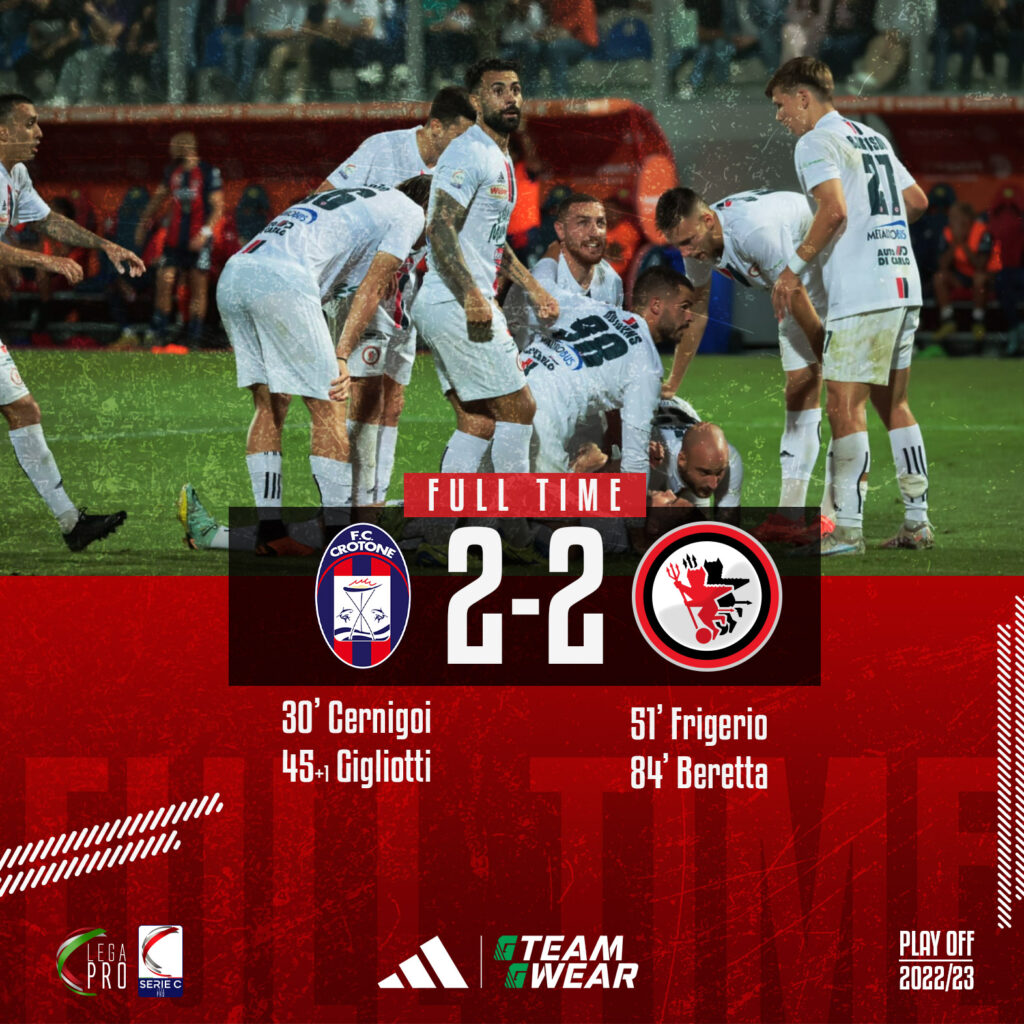 Immagine in evidenza: il risultato finale della contesa dello Scida, 2-2 - crediti foto: pagina ufficiale Facebook dei rossoneri
