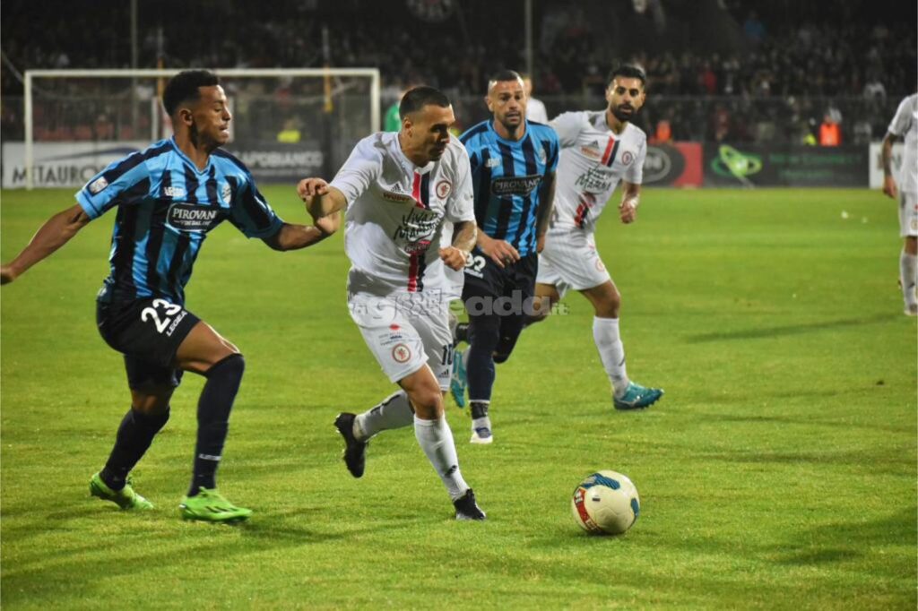 Immagine in evidenza: uno scatto di Foggia-Lecco (andata finale playoff Serie C 2022/23) - crediti: foto di Luigia Spinelli (RIPRODUZIONE VIETATA)
