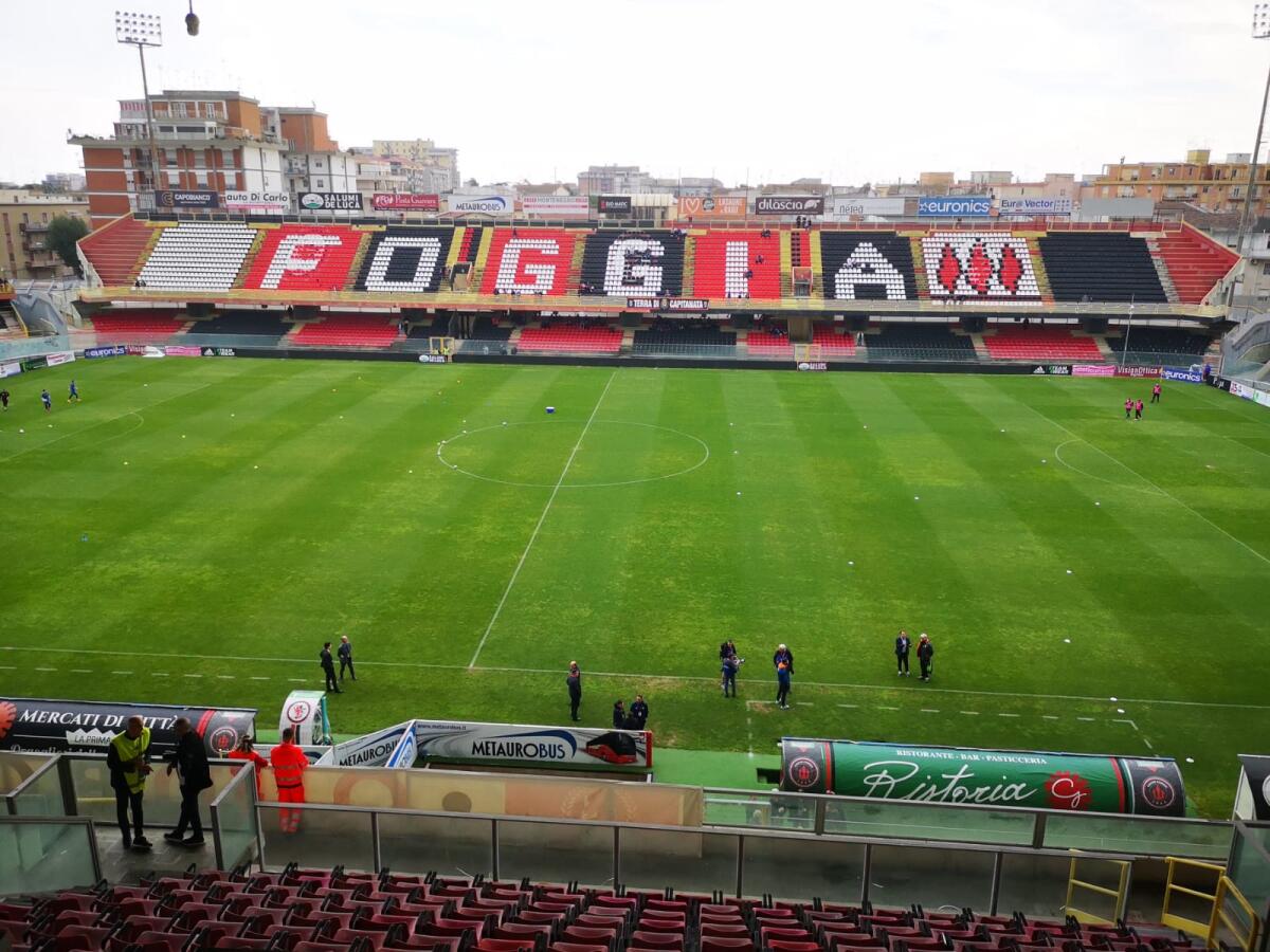 Foggia, da domani si comincia - Immagine in evidenza: lo Stadio "Pino Zaccheria" di Foggia - crediti: foto di Mario Mescia/lagoleada.it (RIPRODUZIONE RISERVATA)