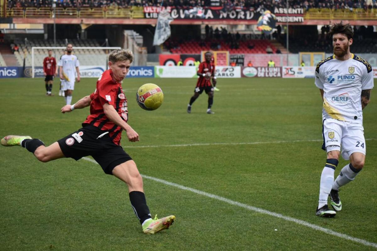 Un islandese a Foggia, la (bella) storia di Bjarkason - Immagine in evidenza: uno scatto di Foggia-Juve Stabia (Serie C - girone C 22/23) - crediti: foto di Luigia Spinelli (RIPRODUZIONE RISERVATA)