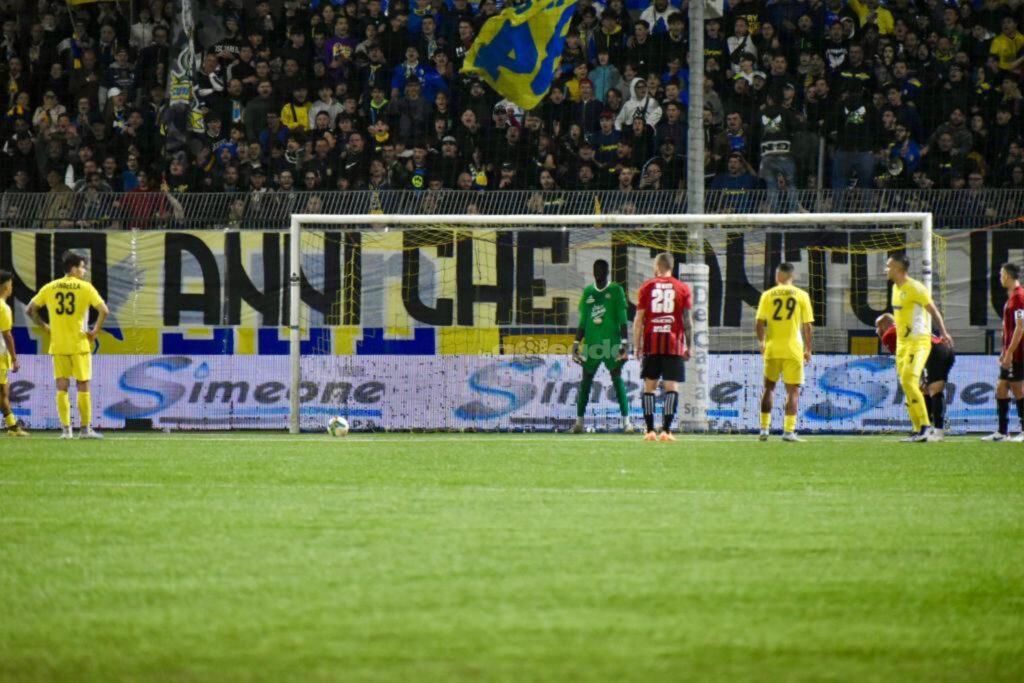 Immagine in evidenza: uno scatto di Audace Cerignola-Foggia (playoff Serie C 22/23) - crediti: foto di Luigia Spinelli (RIPRODUZIONE VIETATA)