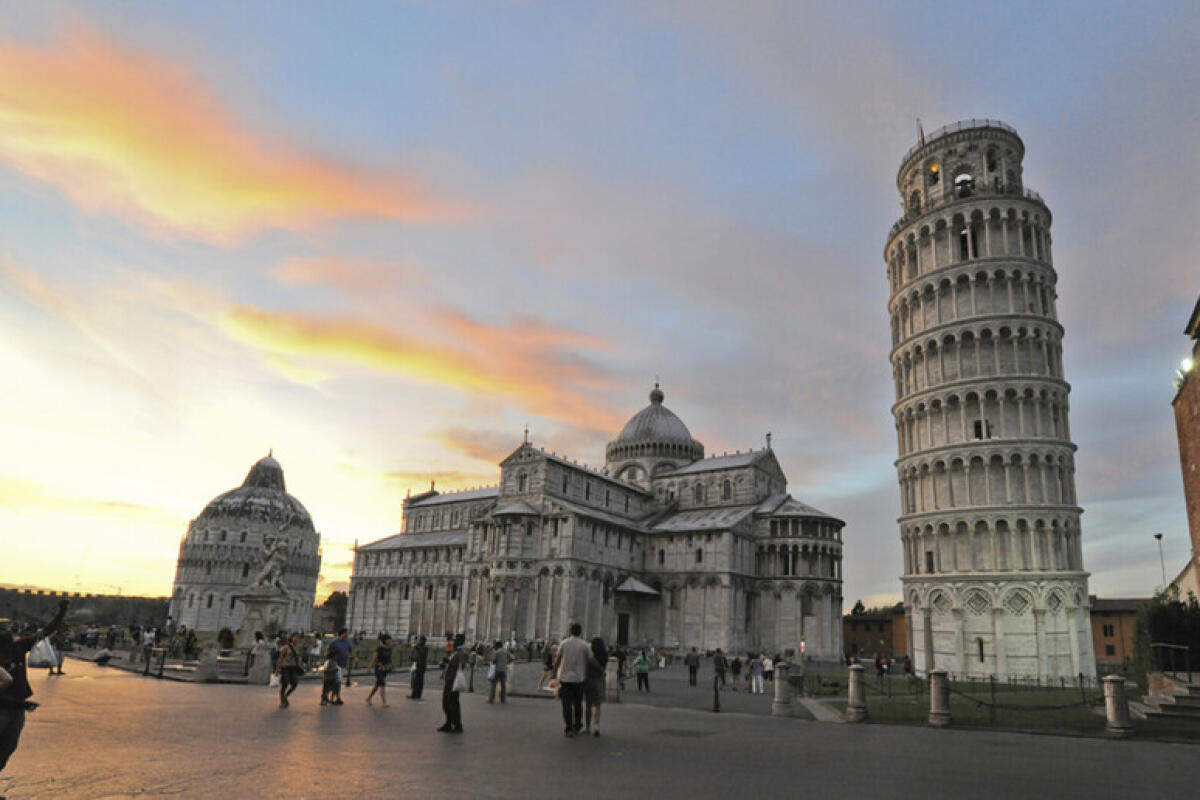 Buon compleanno Torre di Pisa! 850 anni e festa al suono di campane - Foto Ansa