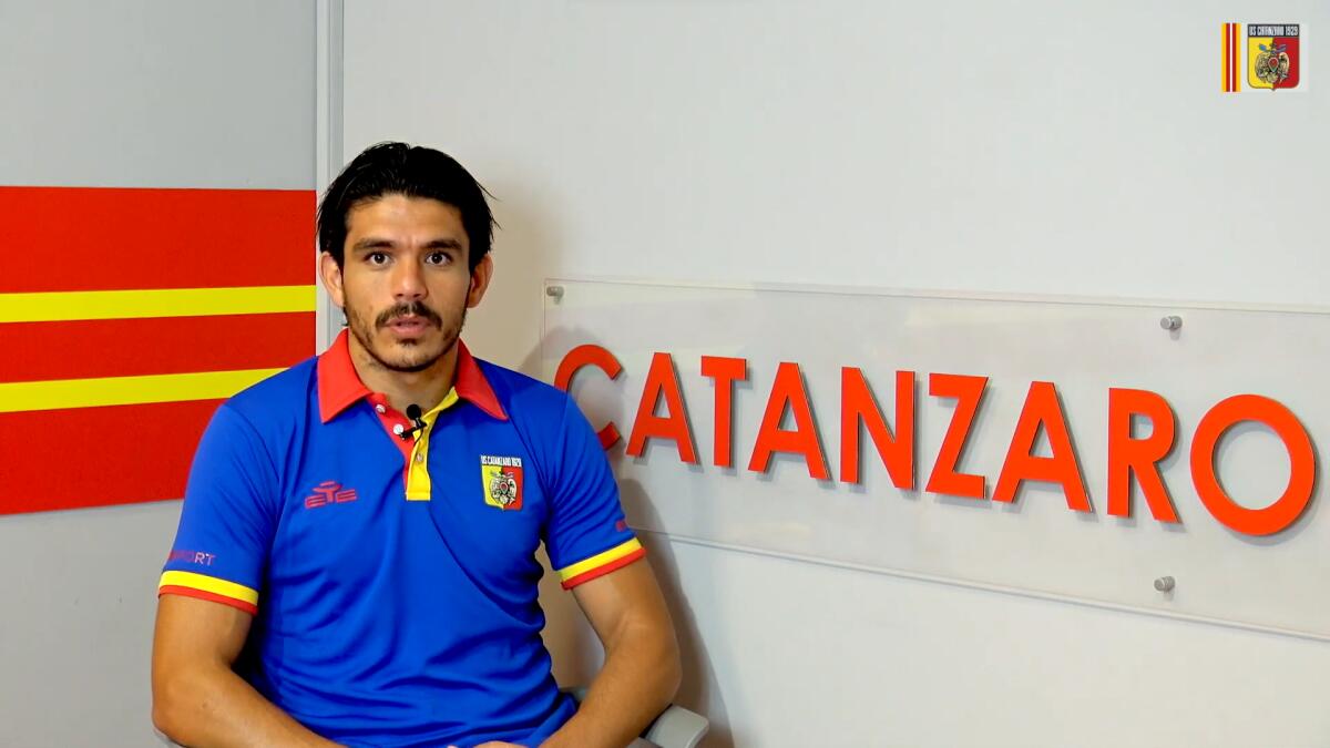 Monopoli, il colpo Fazio è apprezzato da tutti - Immagine in evidenza: Pasquale Fazio - crediti foto: canale ufficiale YouTube US Catanzaro 1929