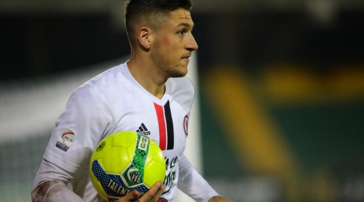 Calciomercato Foggia, due le squadre su Tonin - Immagine in evidenza: Riccardo Tonin - crediti foto: sito ufficiale Calcio Foggia 1920