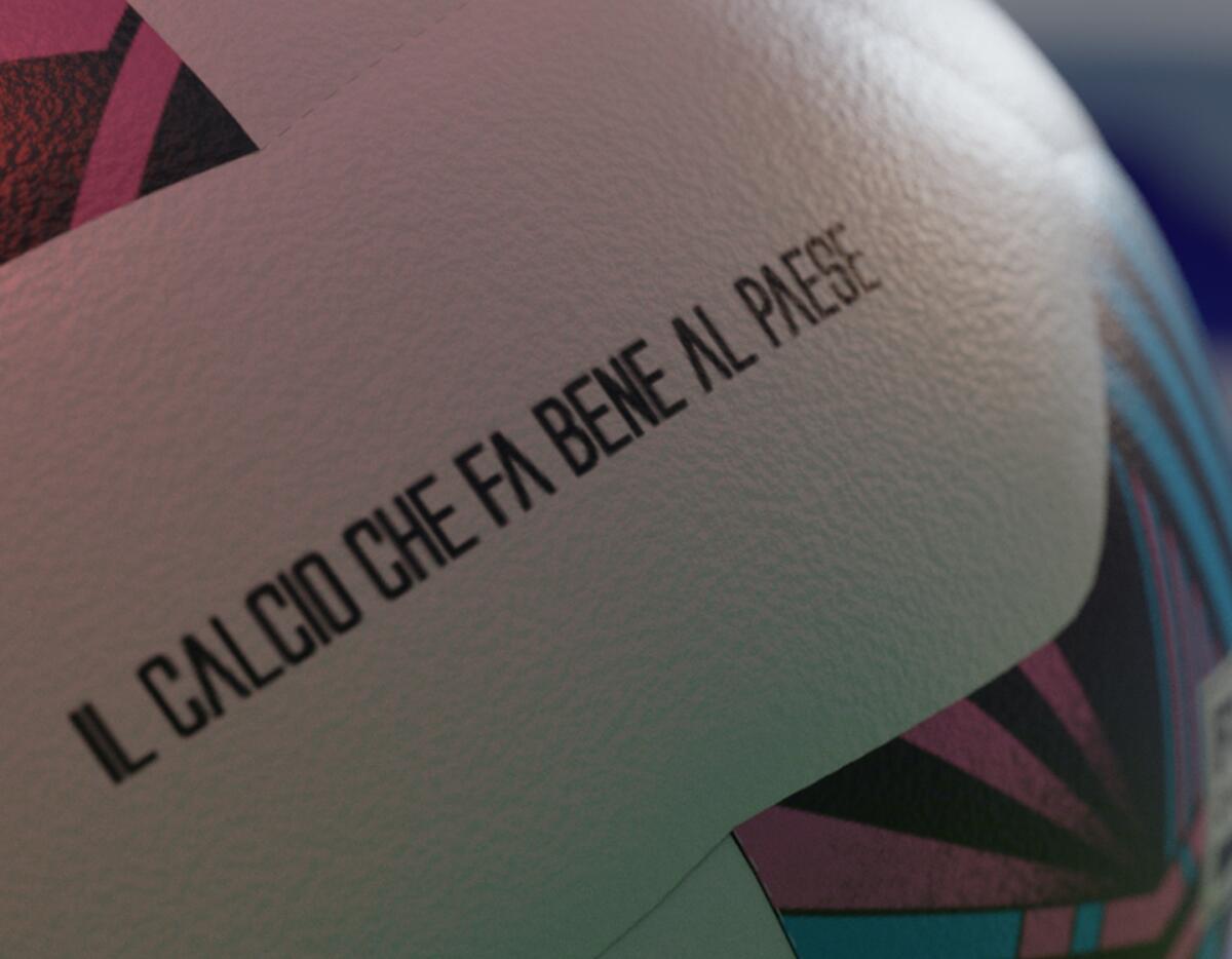 Serie C, le date della nuova stagione sportiva - Il nuovo pallone per la Serie C, 2023-2024 - Artemio. Foto di errea.com (Media Kit per la stampa), tutti i diritti riservati al proprietario