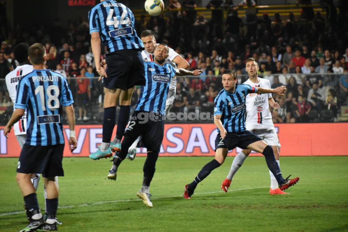 Cosa si legge nella sentenza del Consiglio di Stato? - Immagine in evidenza: uno scatto di Foggia-Lecco (andata finale playoff Serie C 2022/23) - crediti: foto di Luigia Spinelli (RIPRODUZIONE VIETATA)