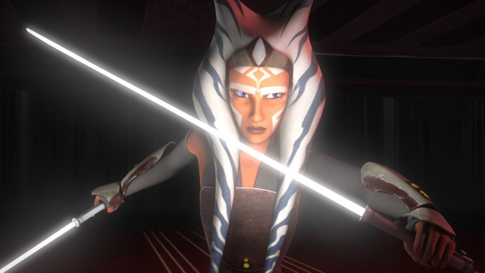 Ahsoka con le sue particolari spade a lama bianca in Rebels