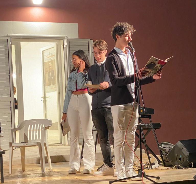 Ad Ascoli Satriano Nicola Crocetti Editore, “Ti dono una Poesia”