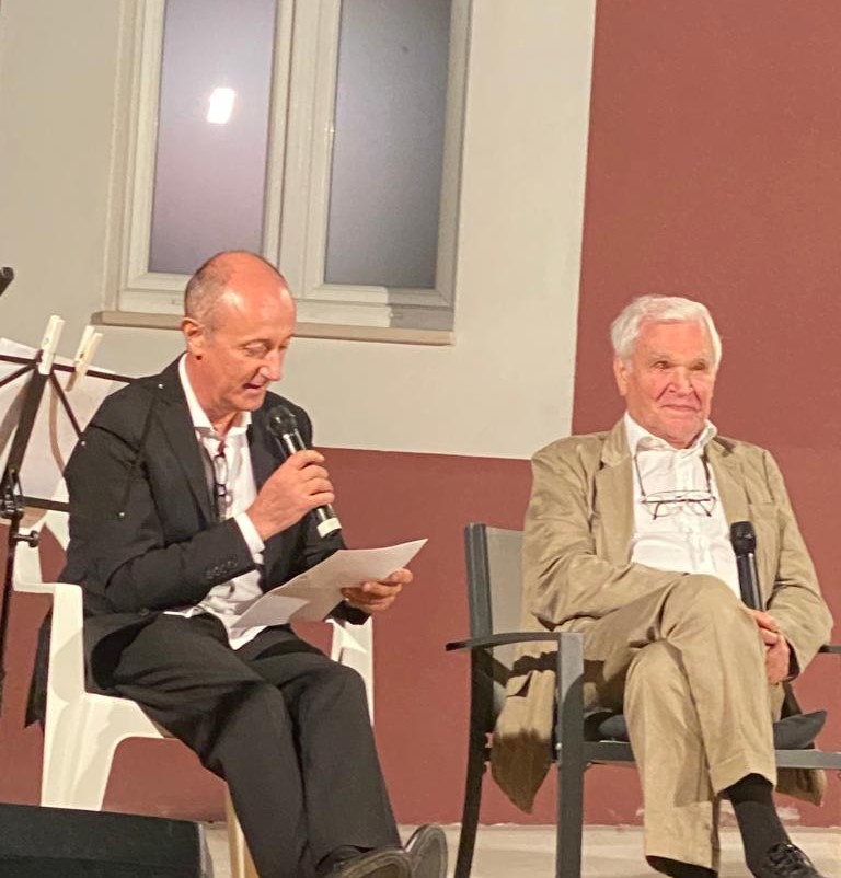 Ad Ascoli Satriano Nicola Crocetti Editore, “Ti dono una Poesia”