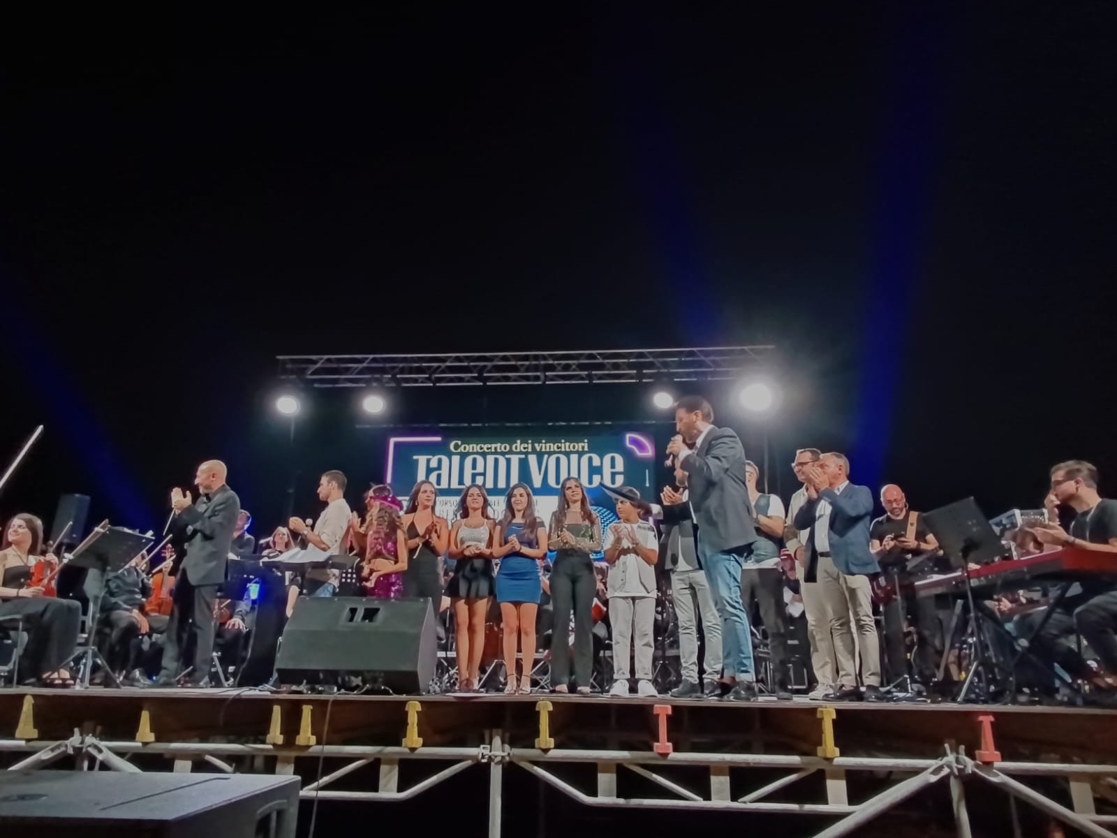 Concerto dei talenti del Concorso Giordano, musica d'autore ricordando Cutugno