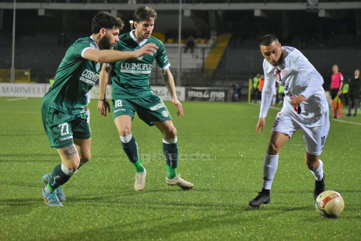 Foggia, i convocati da Cudini per l'Avellino - Immagine in evidenza: uno scatto di Avellino-Foggia (Serie C - girone C 22/23) - crediti: foto di Luigia Spinelli (RIPRODUZIONE RISERVATA)