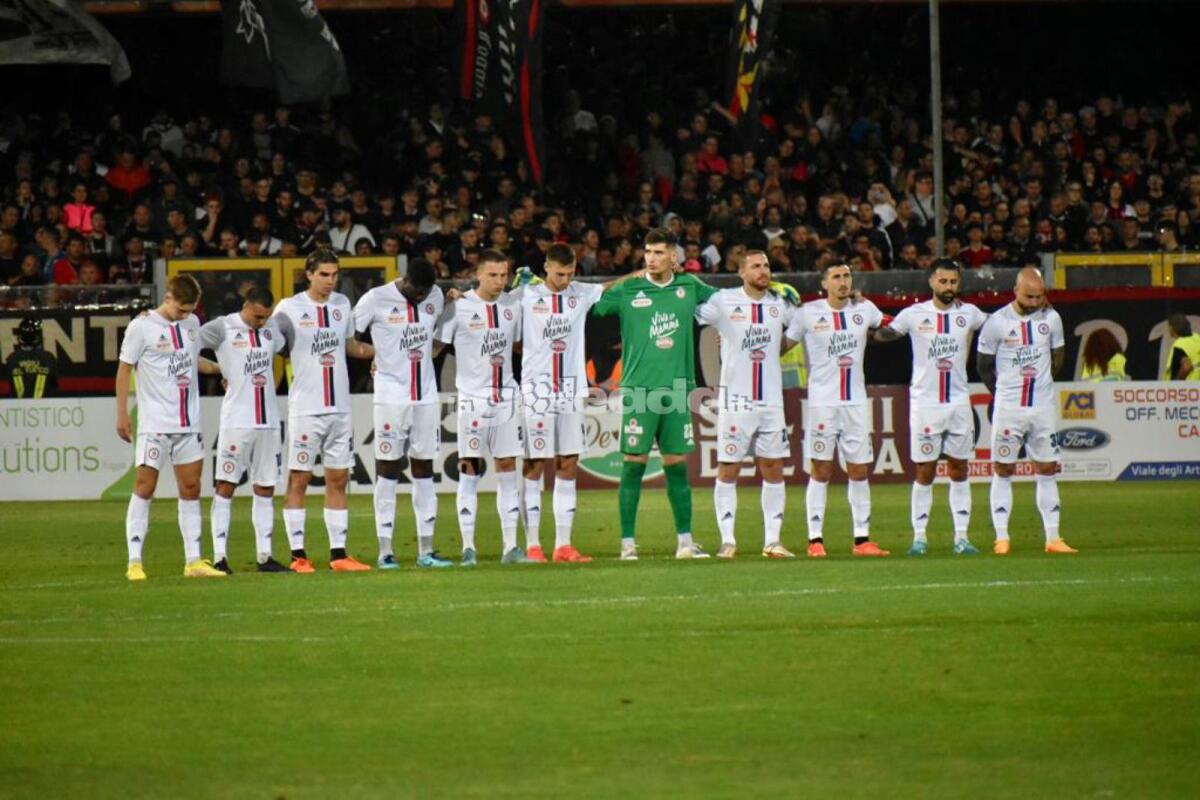 Foggia, si lavora su abbonamenti e sponsor - Immagine in evidenza: uno scatto di Foggia-Lecco (andata finale playoff Serie C 2022/23) - crediti: foto di Luigia Spinelli (RIPRODUZIONE VIETATA)