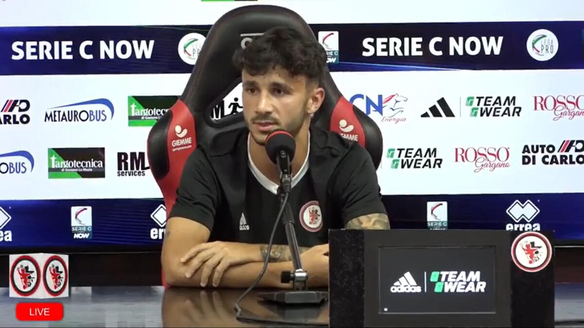 La prima volta di Marino: "Il mister mi sta dando fiducia" - Immagine in evidenza: Andrea Marino, ex centrocampista del Calcio Foggia 1920 - crediti foto: pagina ufficiale Facebook Calcio Foggia 1920 (frame da video)