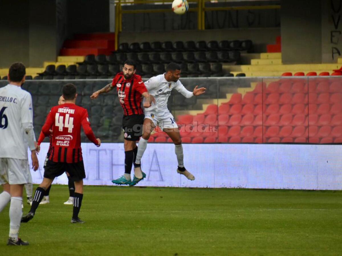 Giugliano, i convocati da Di Napoli per il Foggia - Immagine in evidenza: uno scatto di Foggia-Giugliano (Serie C - girone C 22/23) - crediti: foto di Luigia Spinelli (RIPRODUZIONE RISERVATA)