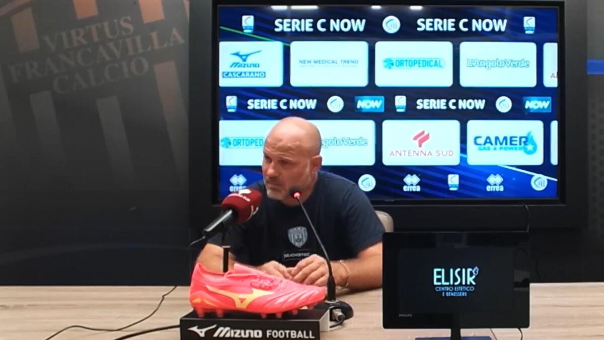 Virtus Francavilla, i convocati da Villa per il Foggia - Immagine in evidenza: mister Alberto Villa - crediti foto: pagina ufficiale Facebook Virtus Francavilla Calcio (frame da video)