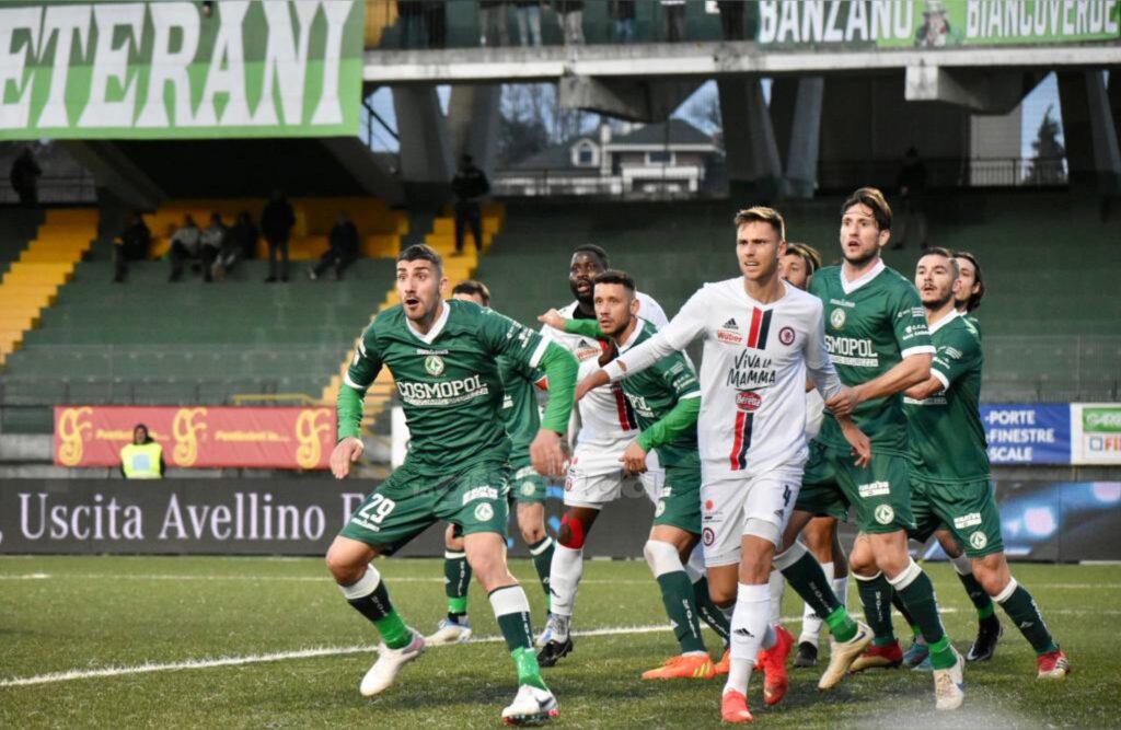 Immagine in evidenza: uno scatto di Avellino-Foggia (Serie C - girone C 22/23) - crediti: foto di Luigia Spinelli (RIPRODUZIONE RISERVATA)