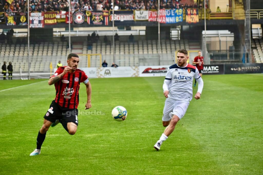 Immagine in evidenza: uno scatto di Foggia-Potenza (Playoff Serie C 22/23) - crediti: foto di Luigia Spinelli (RIPRODUZIONE RISERVATA)