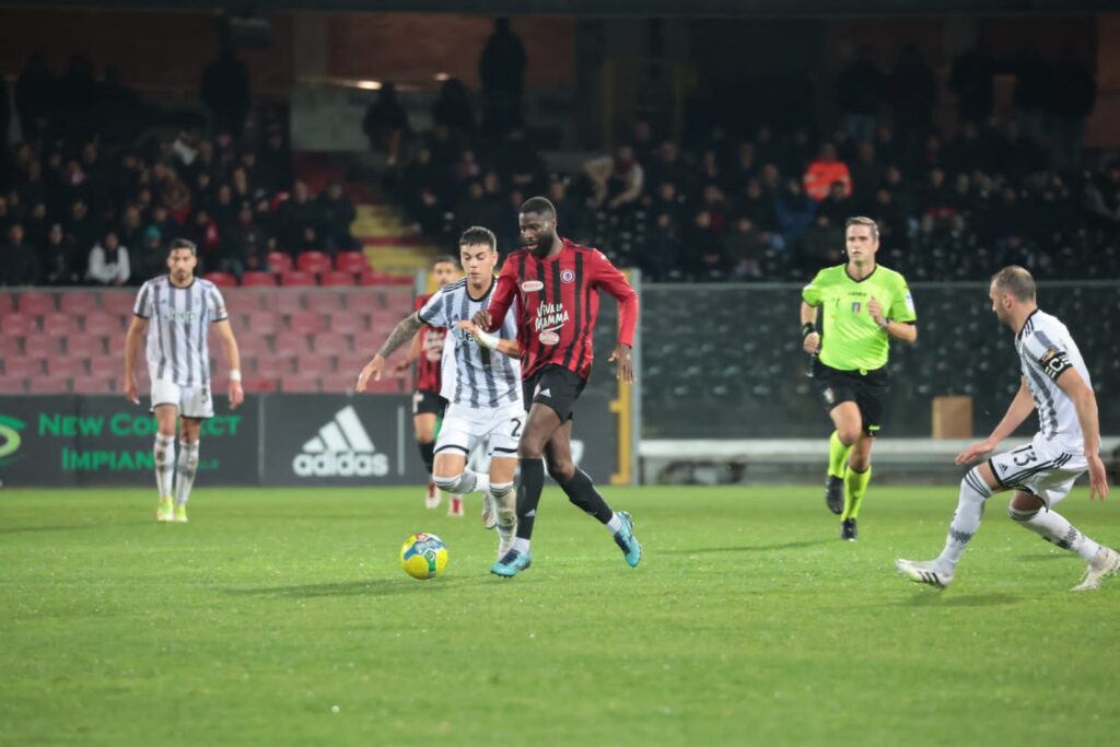 Immagine in evidenza: uno scatto di Foggia-Juventus Next Gen (Coppa Italia Serie C 22/23) - crediti: foto di Luigia Spinelli (RIPRODUZIONE RISERVATA)