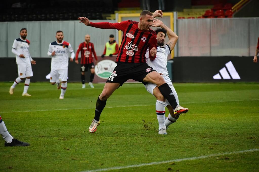Immagine in evidenza: uno scatto di Foggia-Potenza (Serie C - girone C 22/23) - crediti: foto di Luigia Spinelli (RIPRODUZIONE RISERVATA)