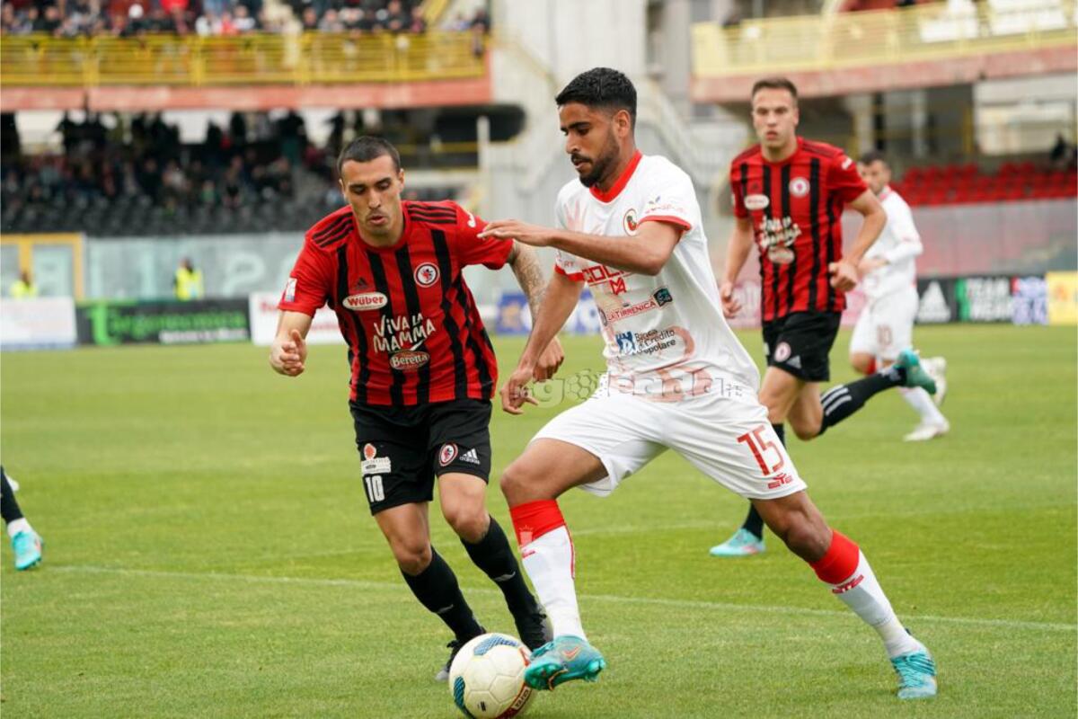 Turris, i convocati da Caneo per il Foggia - Immagine in evidenza: uno scatto di Foggia-Turris (Serie C - girone C 22/23) - crediti: foto di Mario Marino (RIPRODUZIONE RISERVATA)