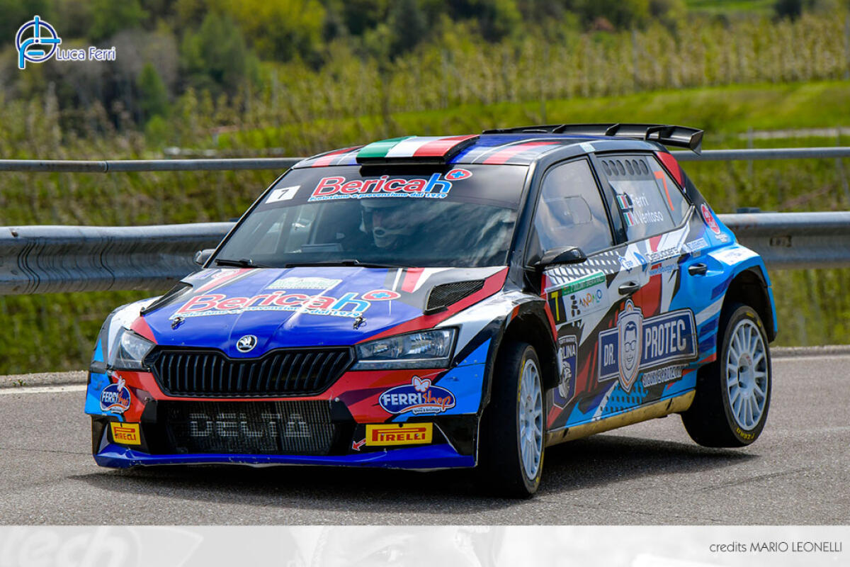 Al Rally del Trentino Ferri passa sulla Fabia - 