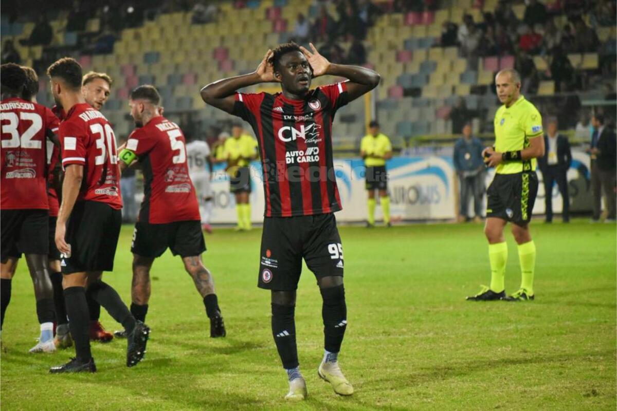 LIVE: Foggia-Sorrento 5-0, diretta testuale - Immagine in evidenza: uno scatto di Foggia-Sorrento (Coppa Italia Serie C 2023/24) - crediti: foto di Luigia Spinelli (RIPRODUZIONE VIETATA)