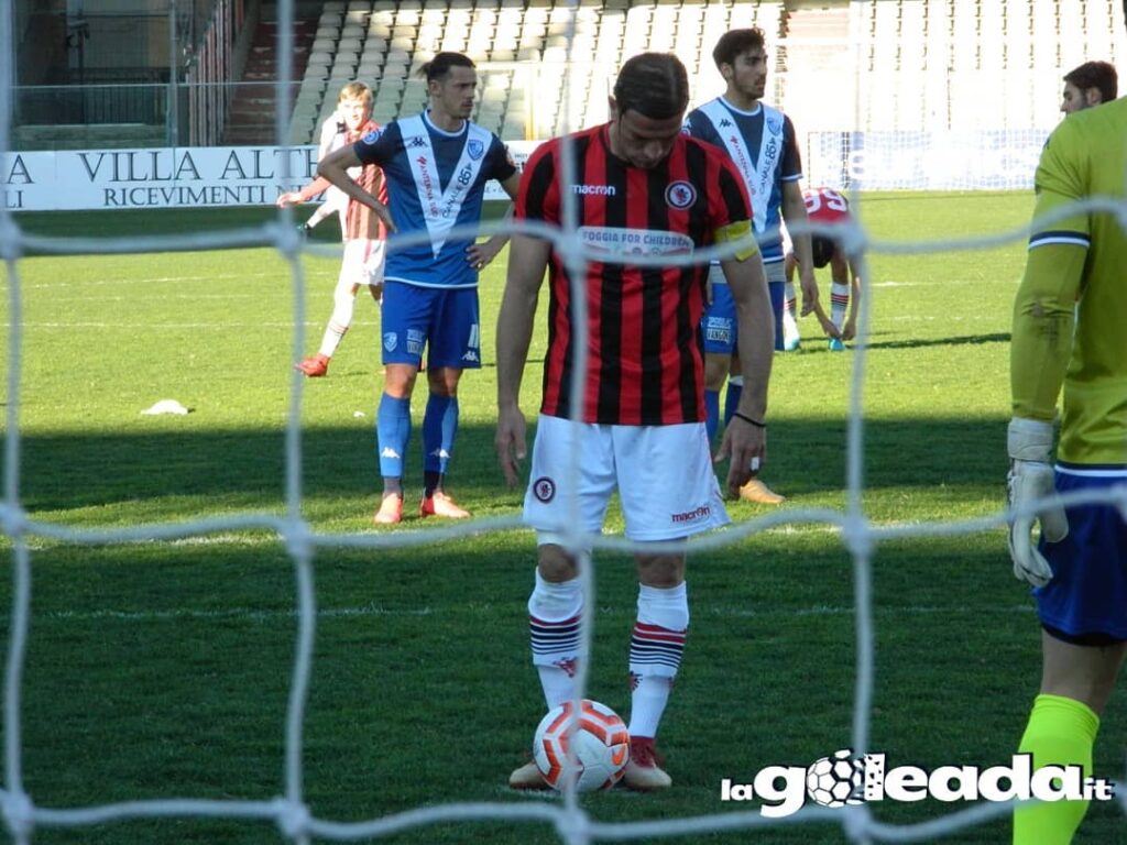 Immagine in evidenza: uno scatto di Foggia-Brindisi (Serie D - girone H 2019/20) - crediti: foto di Mario Mescia (RIPRODUZIONE VIETATA)