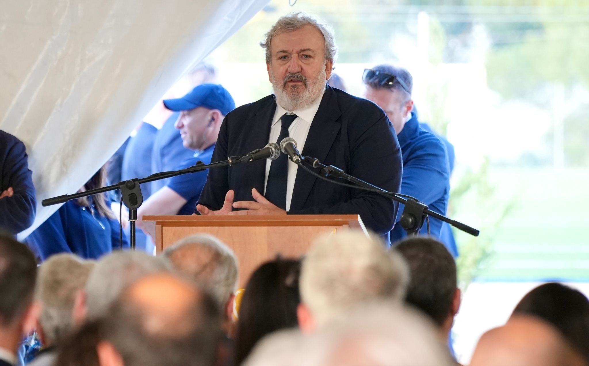 "Questa è la terra di San Nicola, protettore di tutti i bambini"