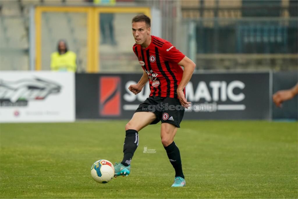 Immagine in evidenza: uno scatto di Foggia-Turris (Serie C - girone C 22/23) - crediti: foto di Mario Marino (RIPRODUZIONE RISERVATA)