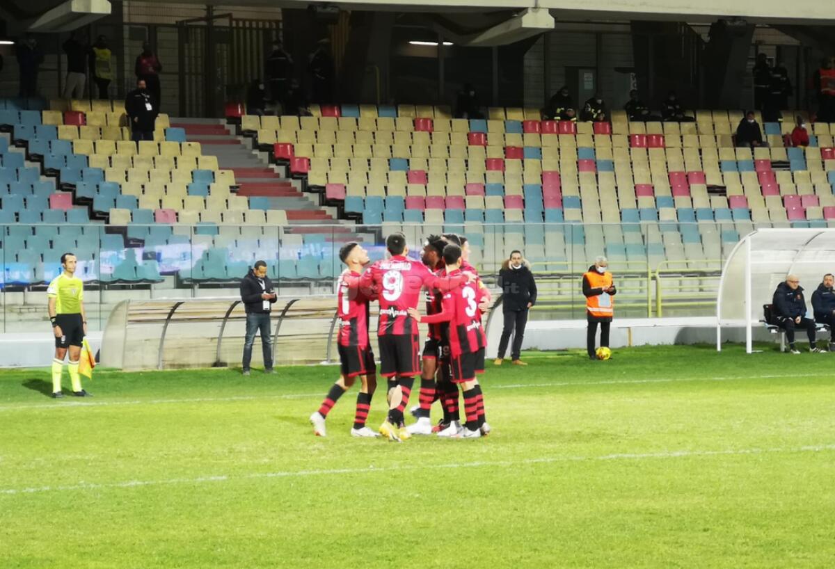 Biglietti Casertana-Foggia, tutte le informazioni - Immagine in evidenza: uno scatto di Foggia-Casertana (Serie C - girone C 2020/21) - crediti: foto di Mario Mescia/lagoleada.it (RIPRODUZIONE VIETATA)