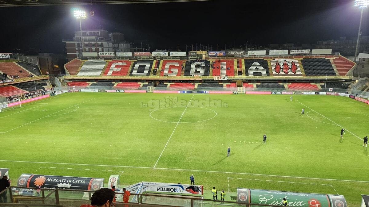 Giudice Sportivo, multa per il Foggia. Uno squalificato - Immagine in evidenza: lo stadio "Pino Zaccheria" di Foggia - crediti: foto di Mario Mescia/lagoleada.it (RIPRODUZIONE VIETATA)