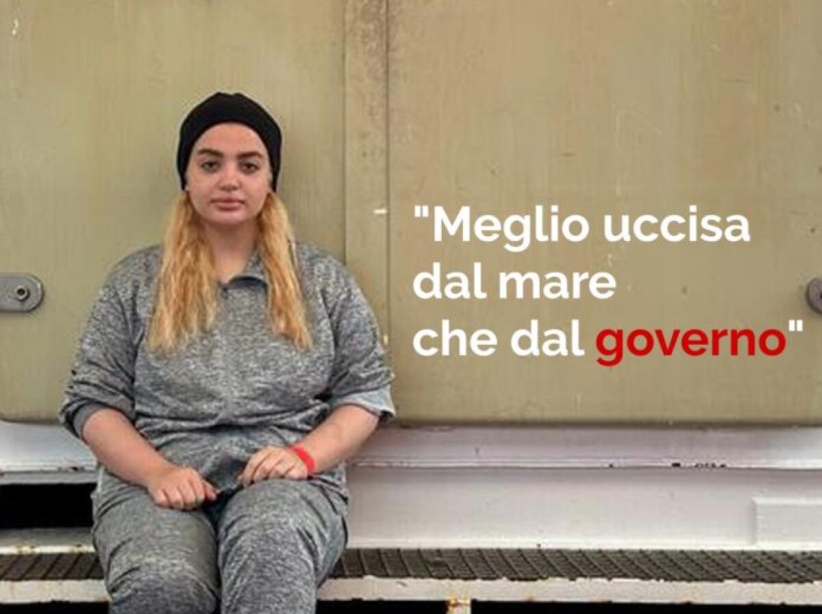 Fuggita dall'Iran sbarca a Taranto: “Meglio uccisa dal mare che dal governo” - TARANTO - "Ho protestato per la libertà delle donne in Iran. Il governo mi ha arrestato e condannato a 4 anni di carcere e 75 frustate. Sette dei miei amici sono morti durante le proteste"