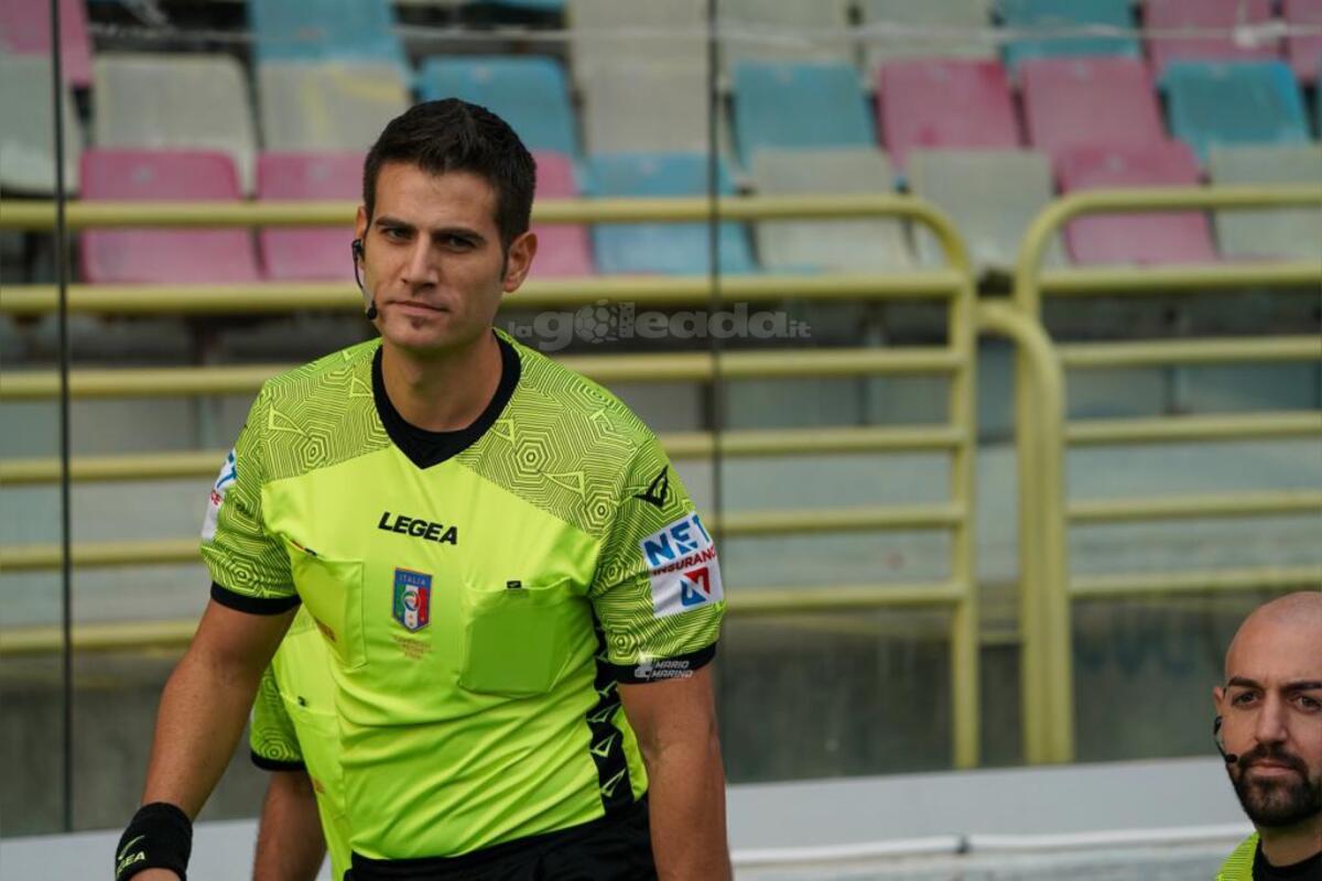 Chi sarà l'arbitro di Foggia-Messina? - Immagine in evidenza: arbitro, immagine rappresentativa - crediti: foto di Mario Marino per lagoleada.it (RIPRODUZIONE RISERVATA)