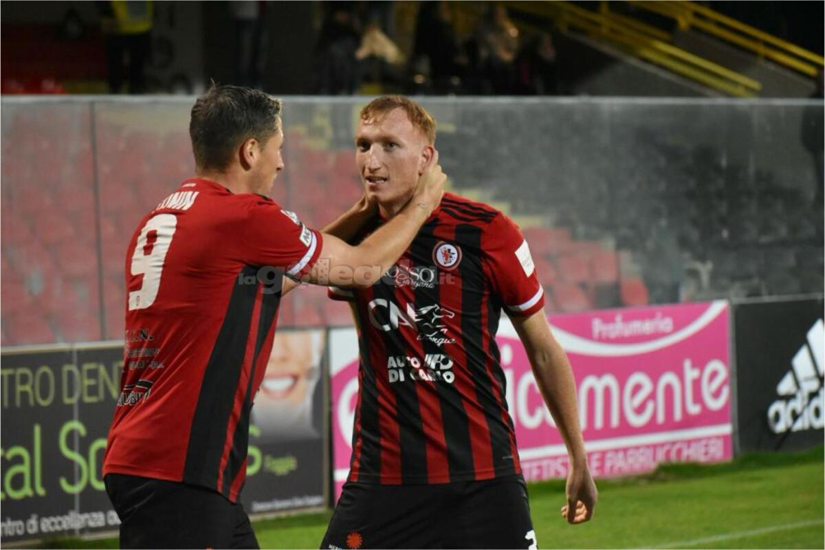 Salines al terzo gol stagionale, Foggia con l’attacco spuntato - Immagine in evidenza: uno scatto di Foggia-Messina (Serie C - girone C 2023/24) - crediti: foto di Luigia Spinelli (RIPRODUZIONE VIETATA)
