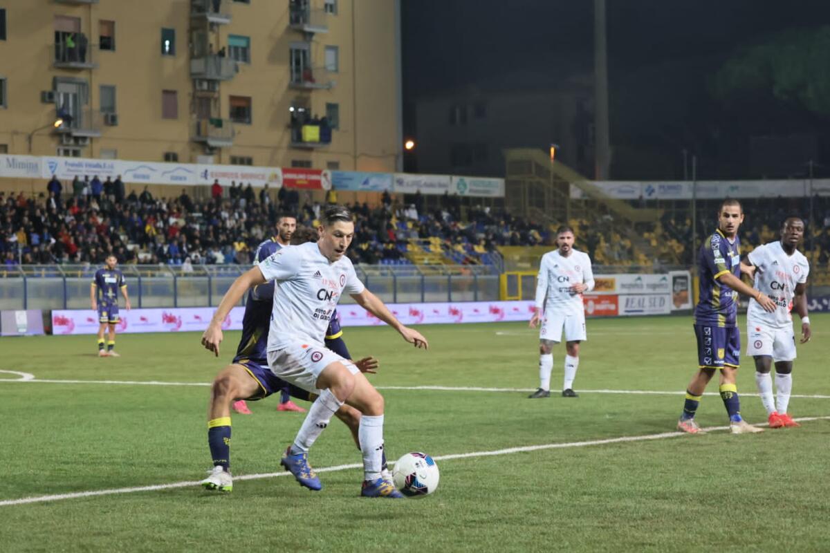 0-0 del Foggia a Castellammare, ma ora tocca sbloccarsi - Immagine in evidenza: uno scatto di Juve Stabia-Foggia (Serie C - girone C 2023/24) - crediti: foto di Calcio Foggia 1920/Federico Antonellis