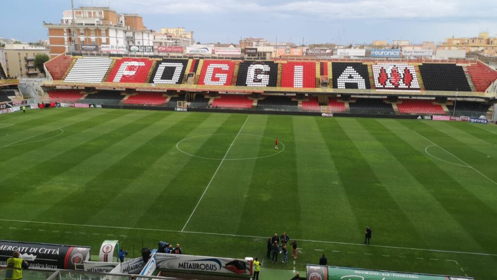Immagine in evidenza: lo stadio "Pino Zaccheria" di Foggia - crediti: foto di Mario Mescia/lagoleada.it (RIPRODUZIONE VIETATA)