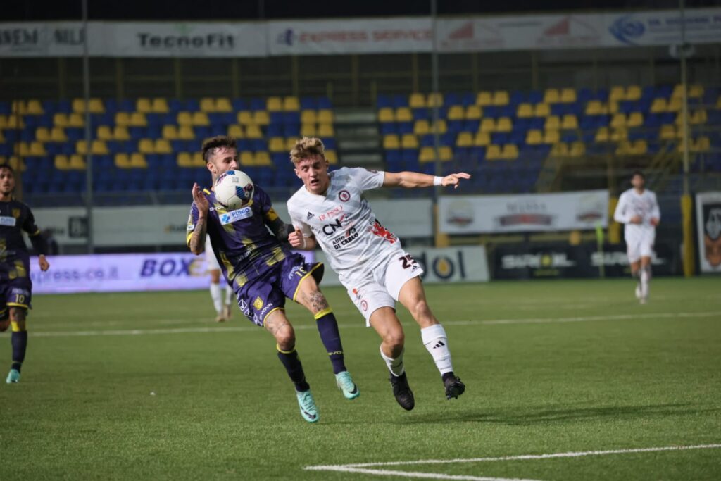 Immagine in evidenza: uno scatto di Juve Stabia-Foggia (Serie C - girone C 2023/24) - crediti: foto di Calcio Foggia 1920/Federico Antonellis