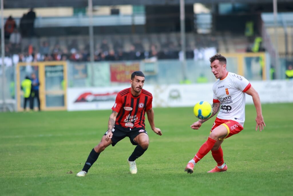 Immagine in evidenza: uno scatto di Foggia-ACR Messina 1-0 (Serie C - girone C 22/23) - crediti: foto di Luigia Spinelli (RIPRODUZIONE RISERVATA)