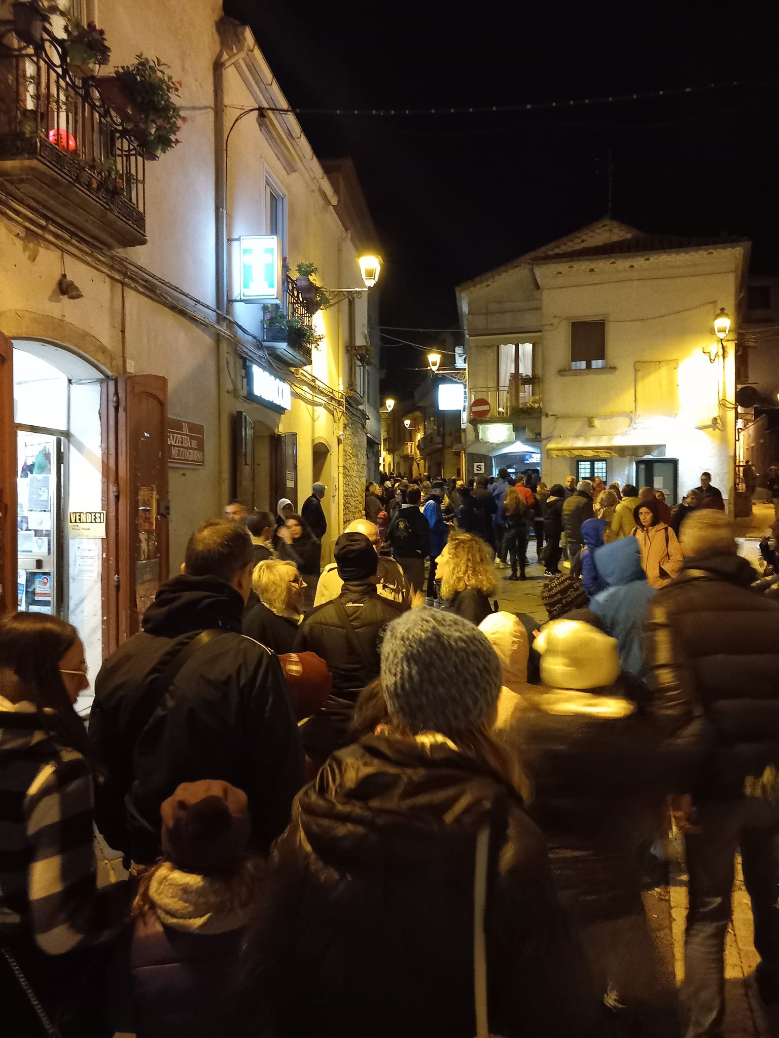 Orsara Fucacoste successo straordinario per falò e zucche (FOTO)