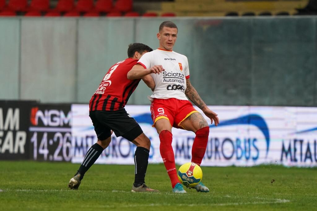 Immagine in evidenza: uno scatto di Foggia-ACR Messina 1-0 (Serie C - girone C 22/23) - crediti: foto di Mario Marino (RIPRODUZIONE RISERVATA)
